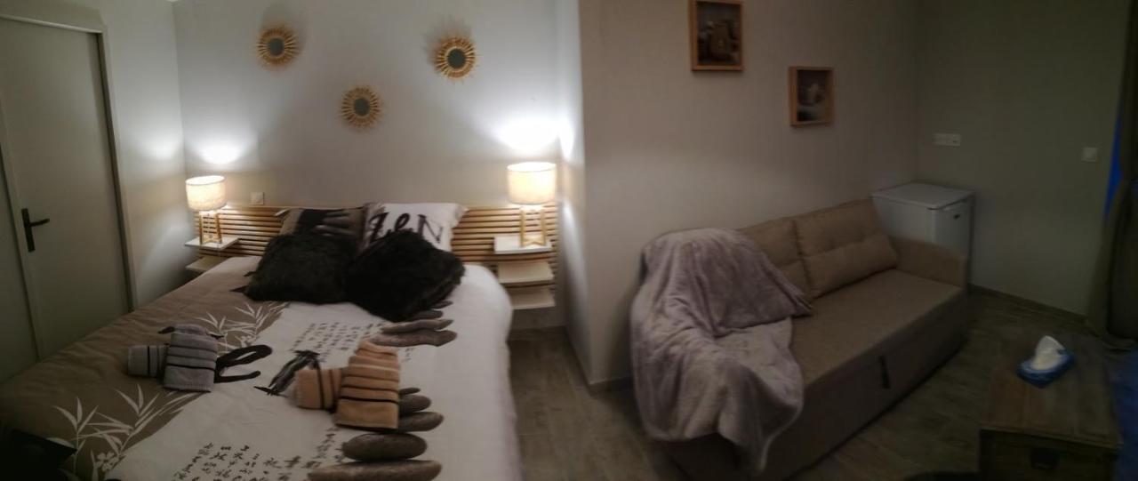 Napheo Bed & Breakfast *